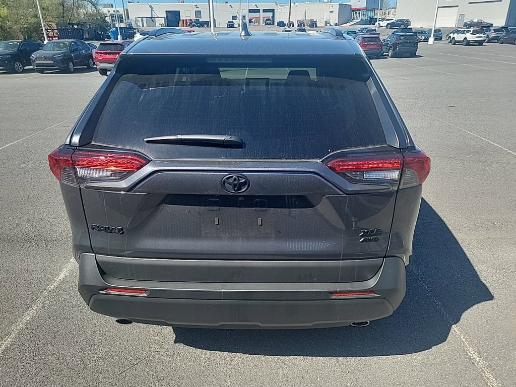Used 2025 Toyota RAV4 XLE image 12