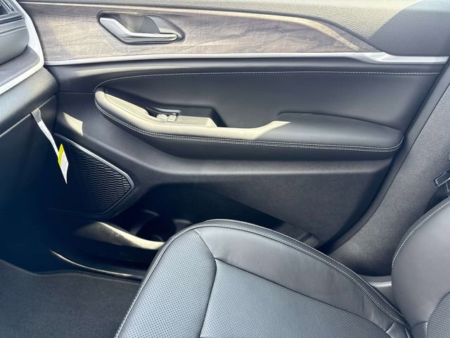 New 2026 Jeep Grand Cherokee L Limited image 23