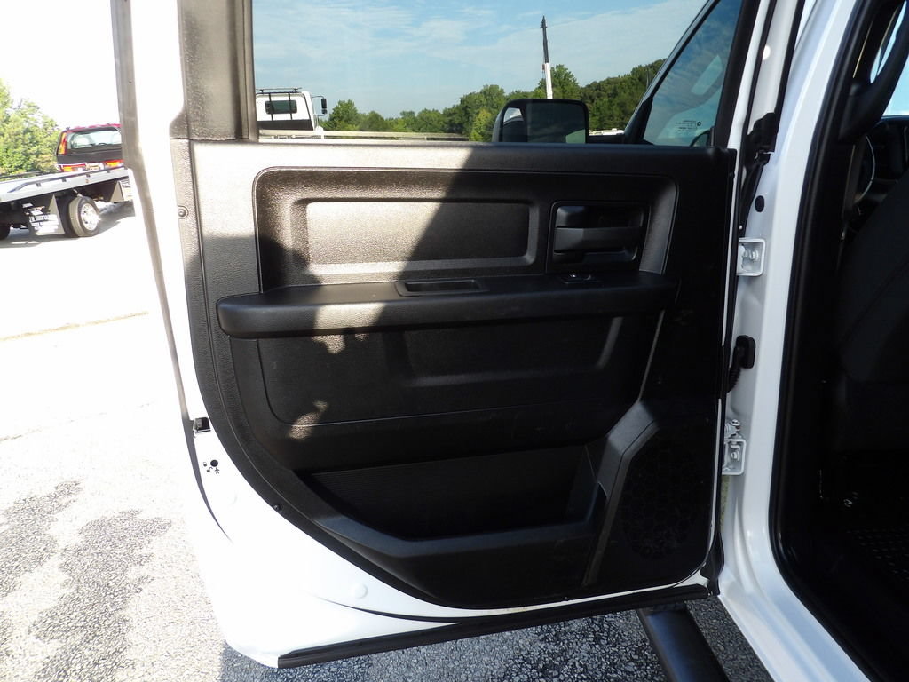 Used 2022 RAM 5500 Tradesman AWD/4WD image 39
