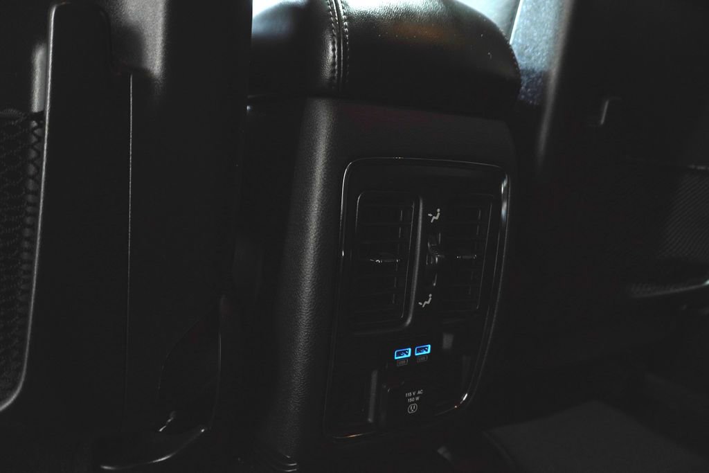 Used 2020 Jeep Grand Cherokee Limited w/ Premium Lighting Group image 14