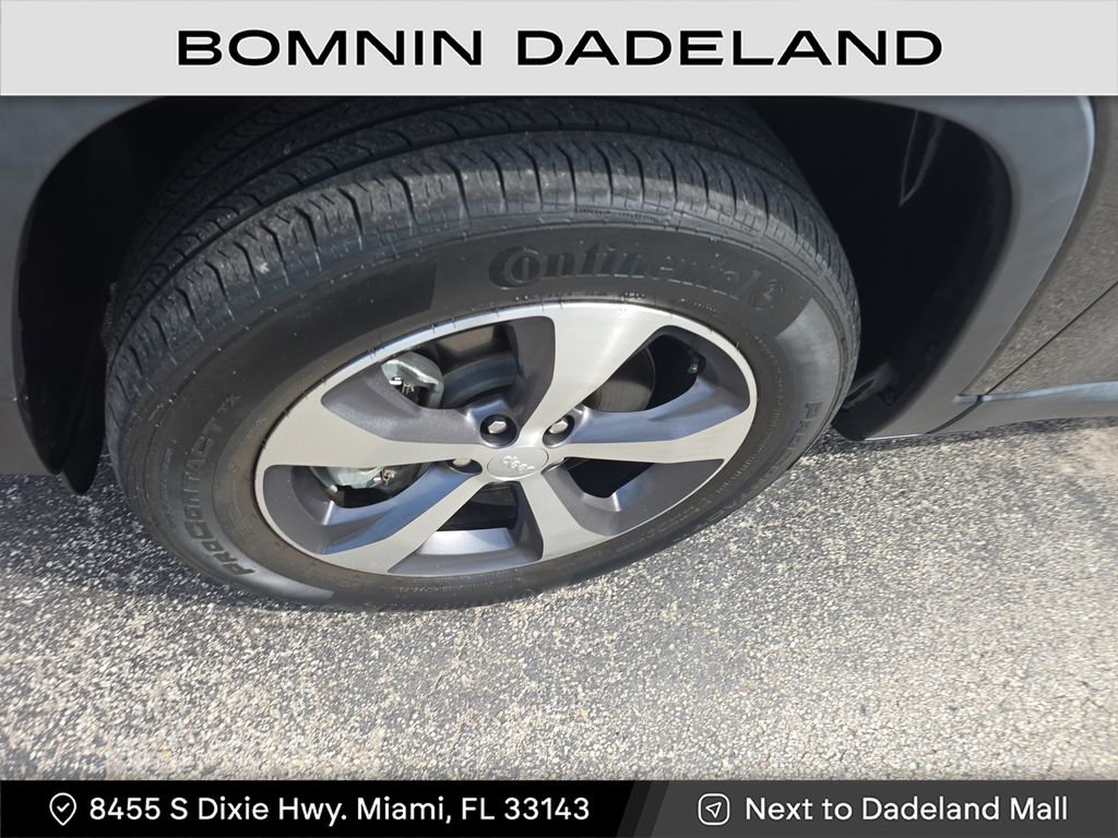 Used 2022 Jeep Cherokee Limited image 12