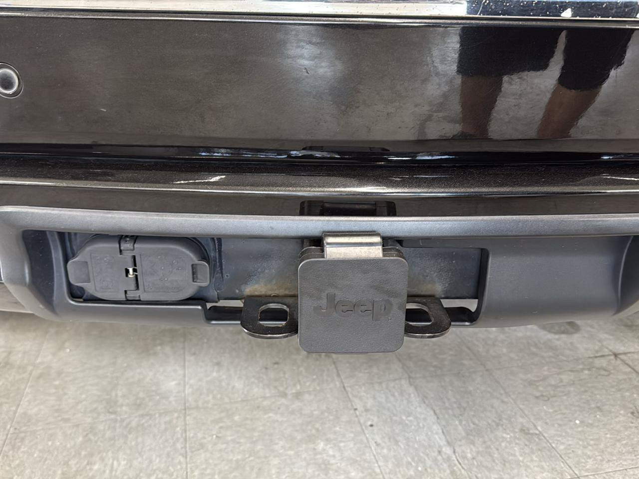 Used 2015 Jeep Grand Cherokee Overland AWD/4WD image 87