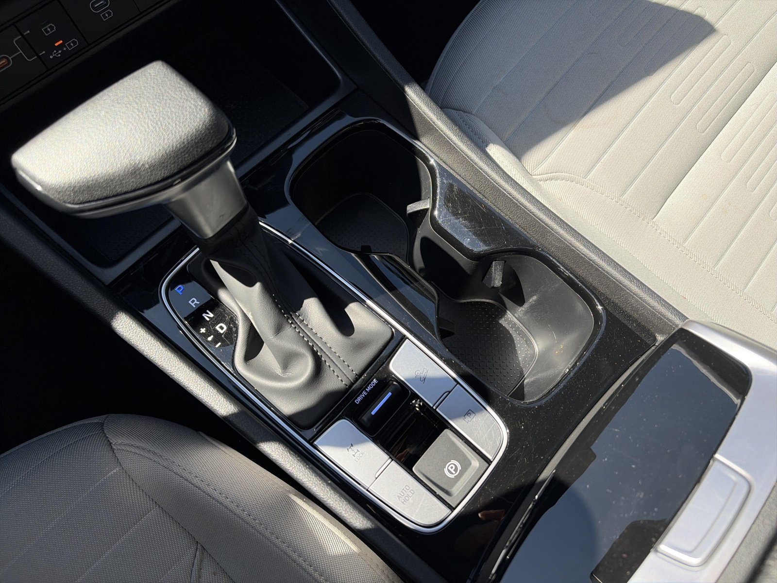 Certified 2025 Hyundai Santa Cruz SE AWD/4WD image 22