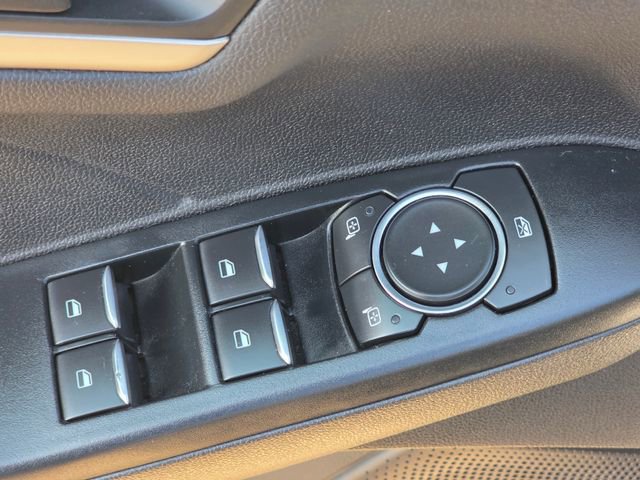 Used 2022 Ford Escape SE w/ SE Sport Appearance Package image 7