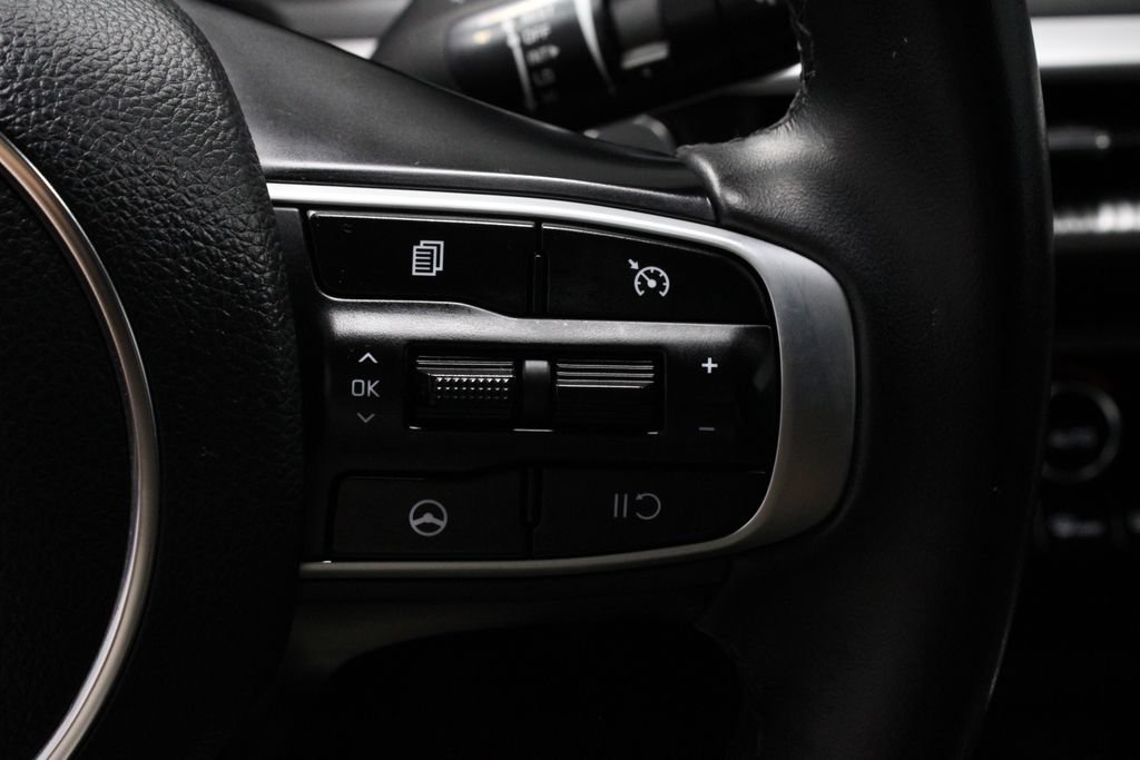 Used 2022 Kia K5 GT-Line FWD image 29