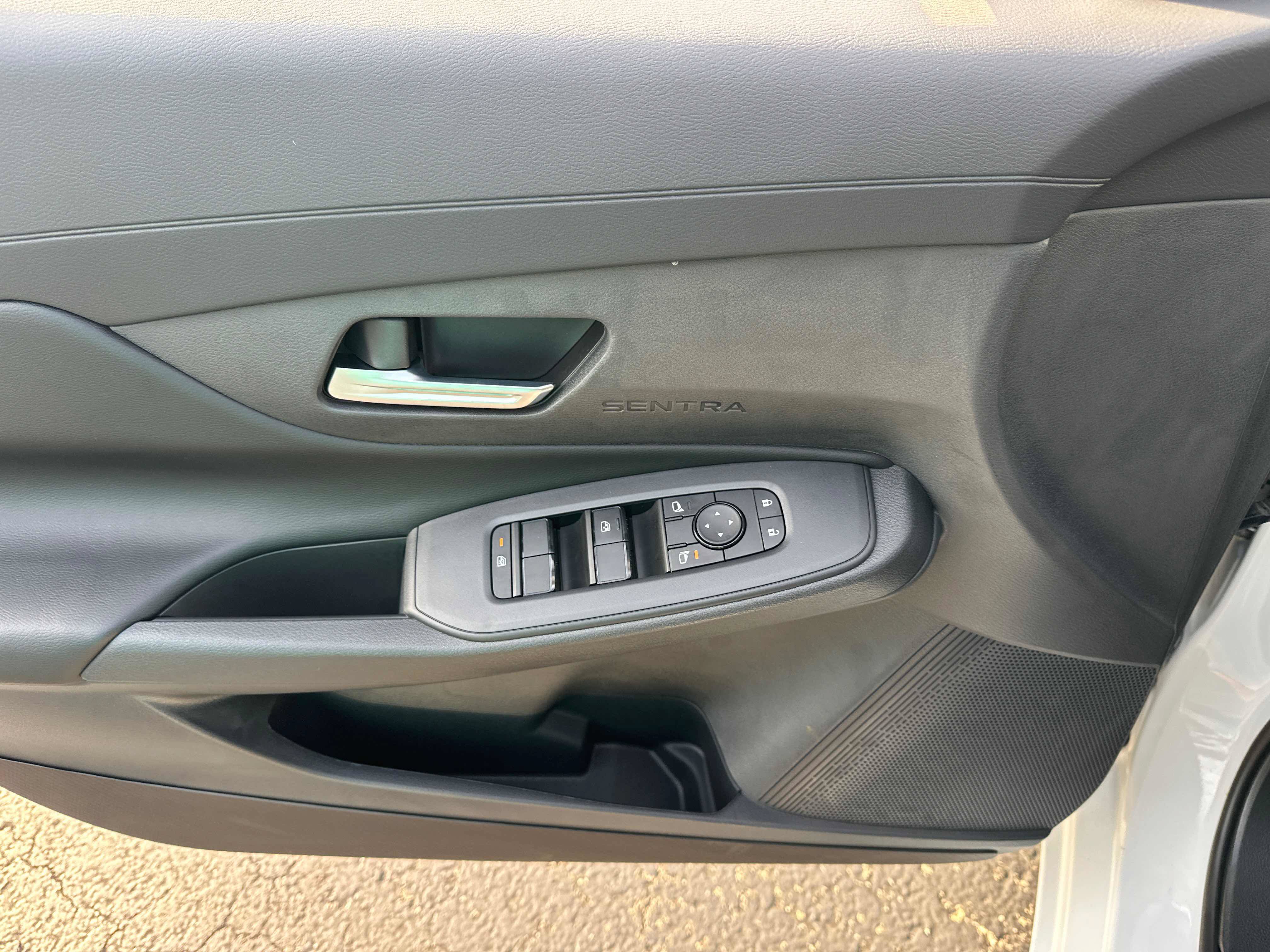 New 2027 Nissan Sentra SV w/ Floor Mat Package FWD image 19