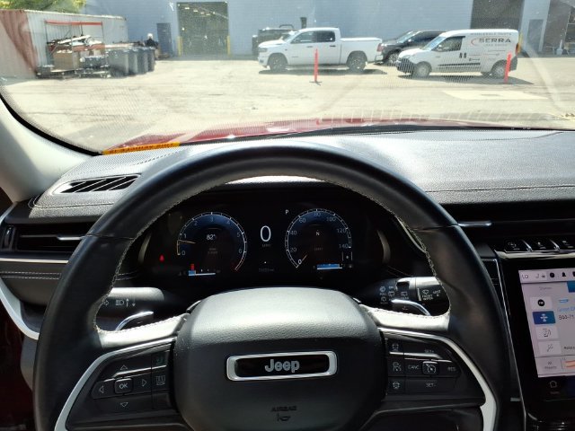 Used 2021 Jeep Grand Cherokee L Limited AWD/4WD image 29