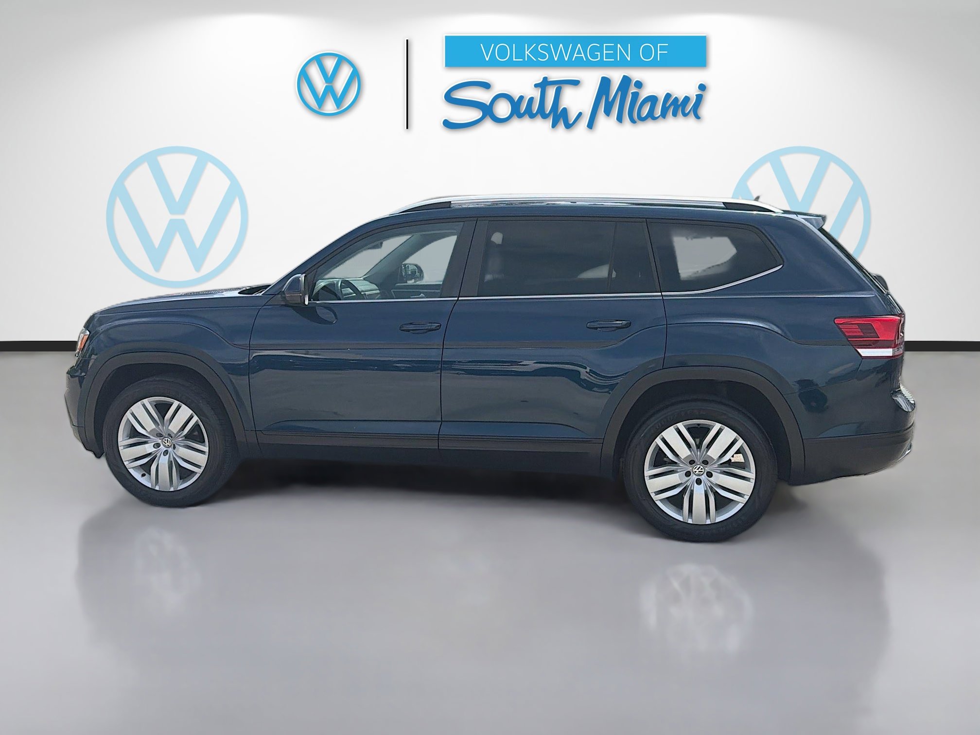 Used 2019 Volkswagen Atlas SE w/ Towing Package FWD image 4