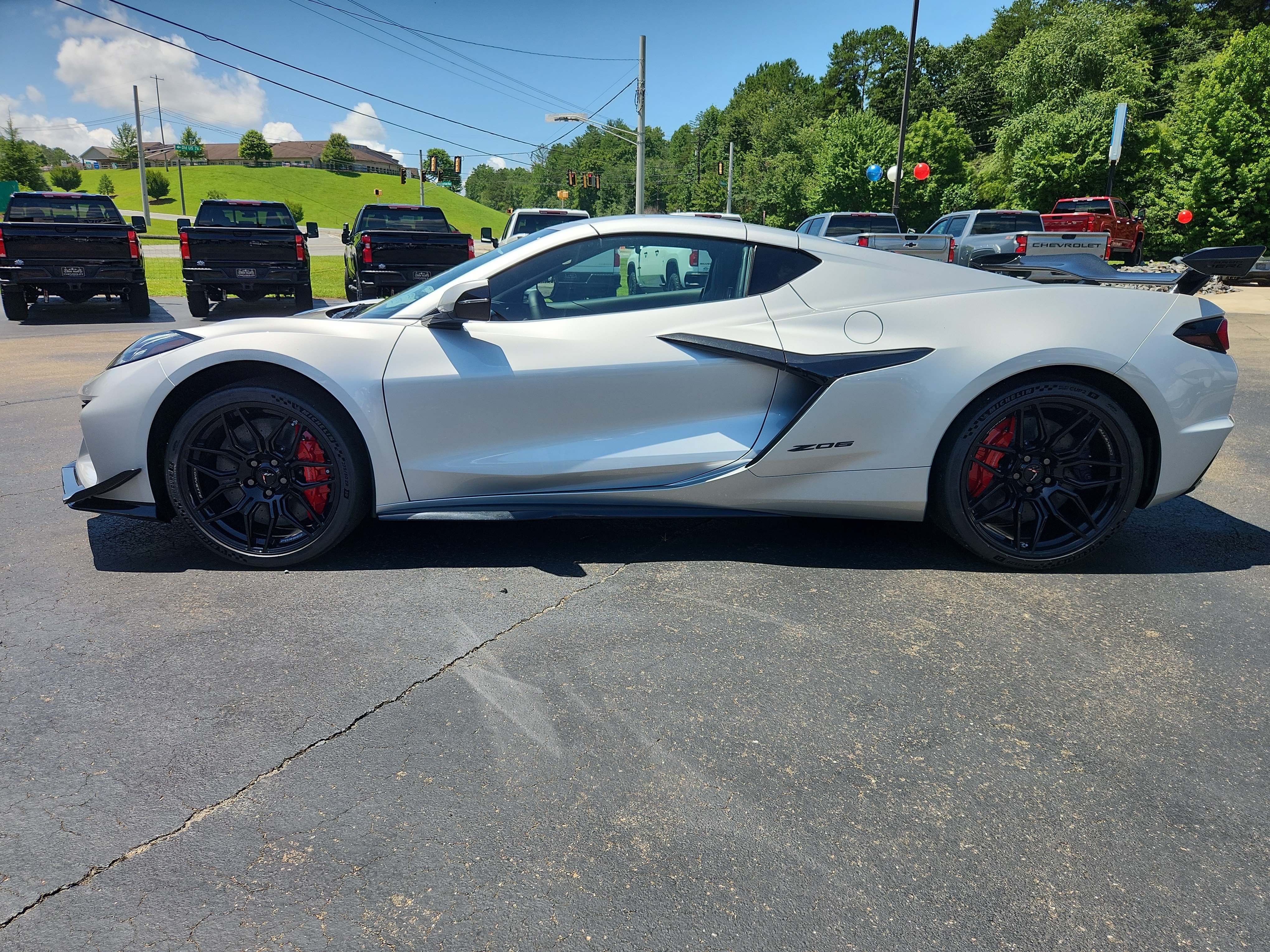 New 2027 Chevrolet Corvette Z06 w/ Z07 Performance Package RWD image 7