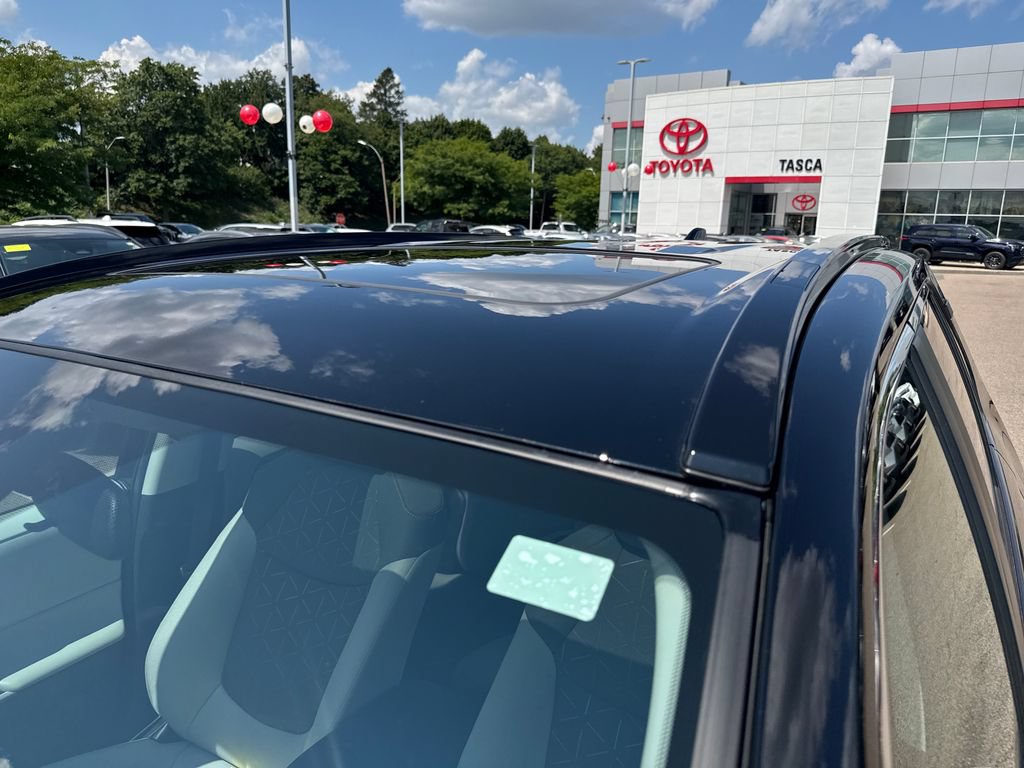 Used 2025 Toyota RAV4 XLE w/ Convenience Package AWD/4WD image 45