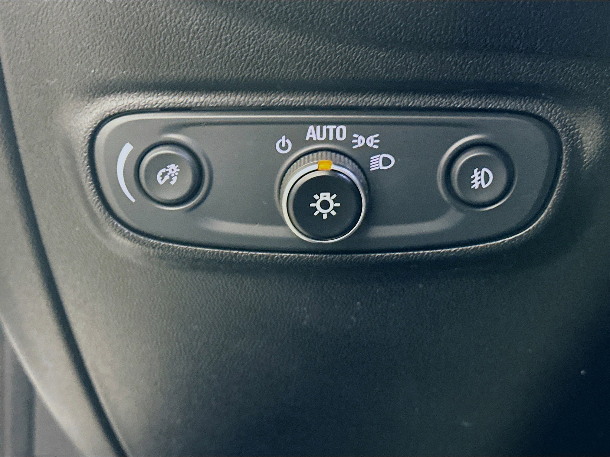 Used 2020 Chevrolet Equinox LT image 17