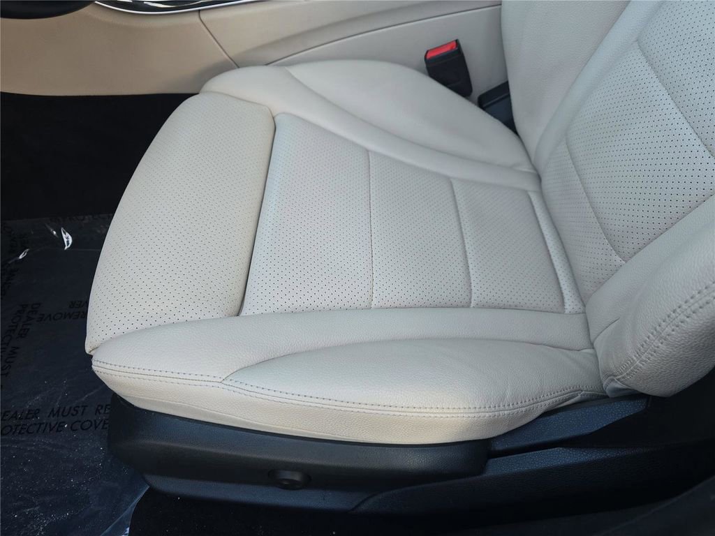 Used 2021 Mercedes-Benz C 300 Sedan image 16