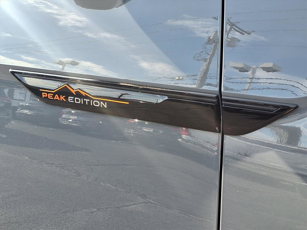 Certified 2025 Volkswagen Atlas Peak Edition SE image 11