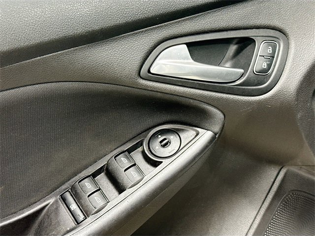 Used 2018 Ford Focus SE image 19