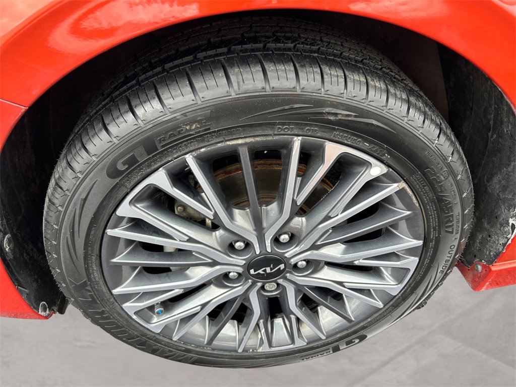 Used 2023 Kia Forte GT-Line image 14