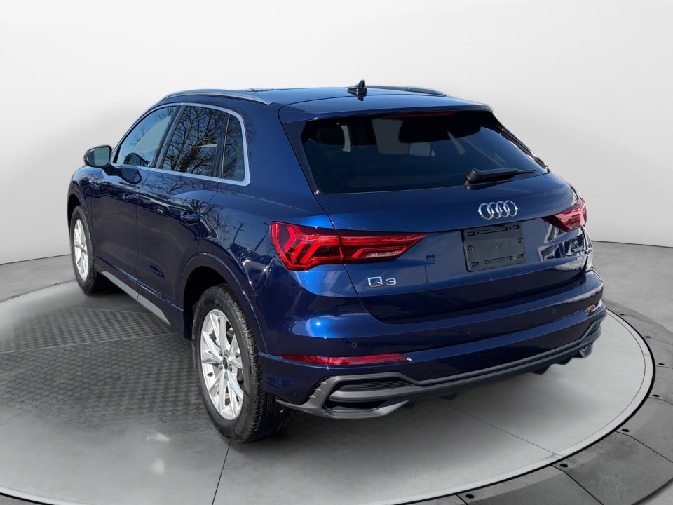 Used 2025 Audi Q3 2.0T Premium Plus w/ Premium Plus Package image 5