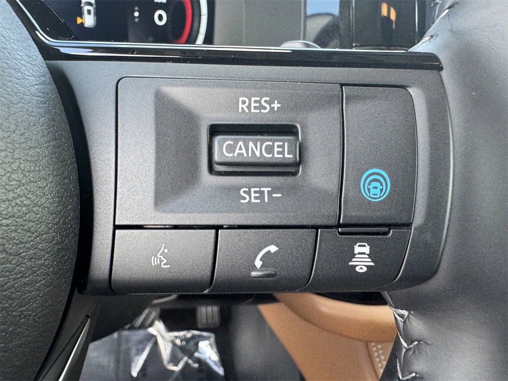 New 2025 Nissan Pathfinder Platinum w/ Lighting Package (N93) image 28