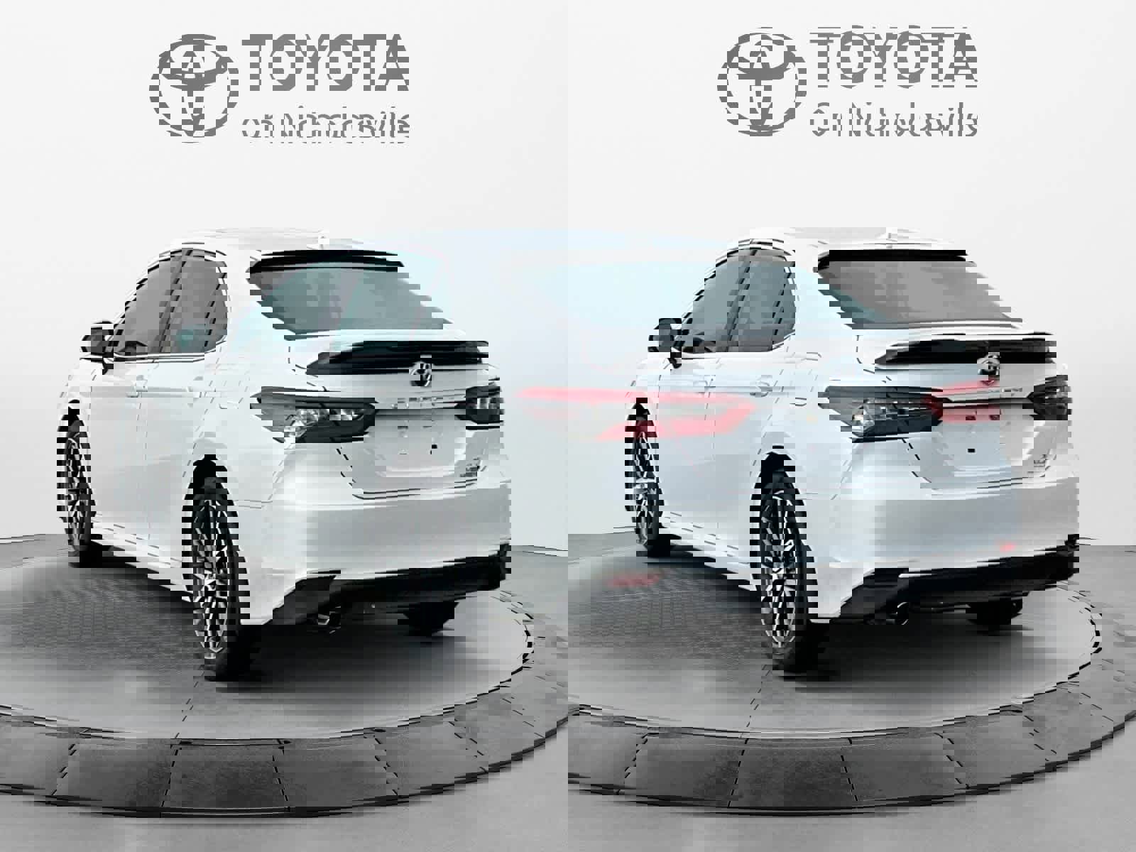 Used 2022 Toyota Camry XLE w/ Cold Weather Package image 4