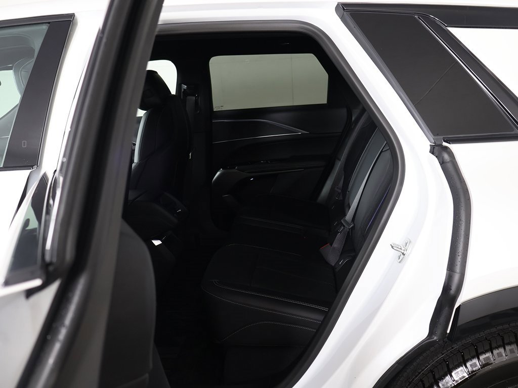 Used 2025 Cadillac Lyriq Sport w/ LPO, Floor Liner Package image 29