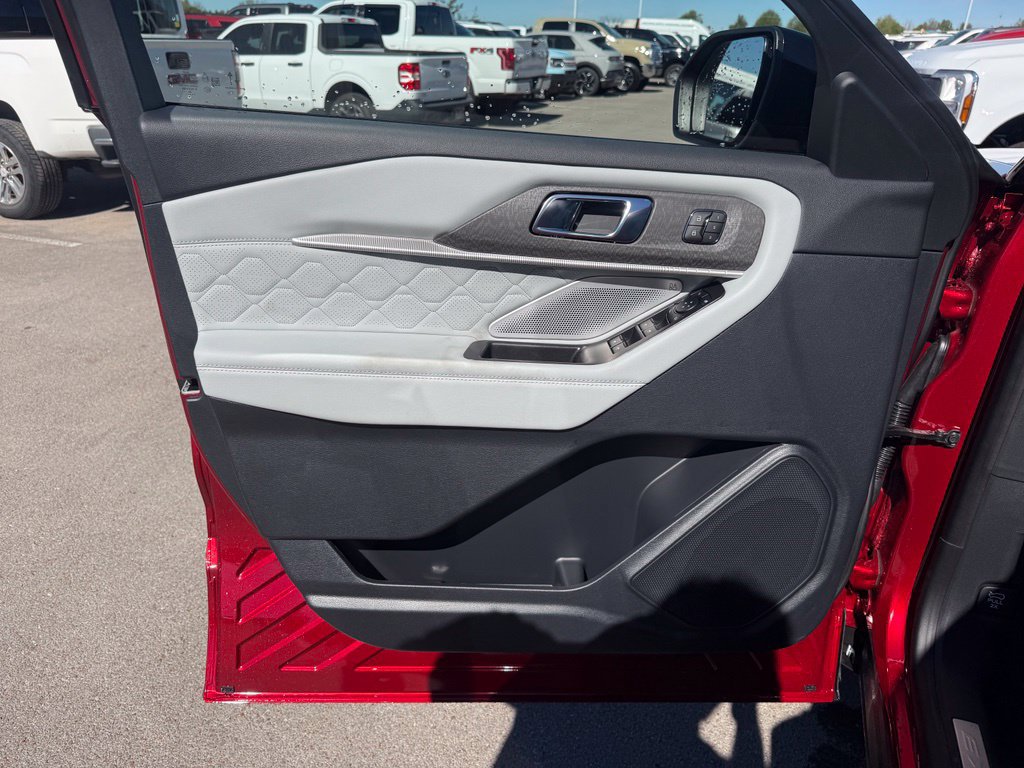 New 2027 Ford Explorer Platinum AWD/4WD image 9