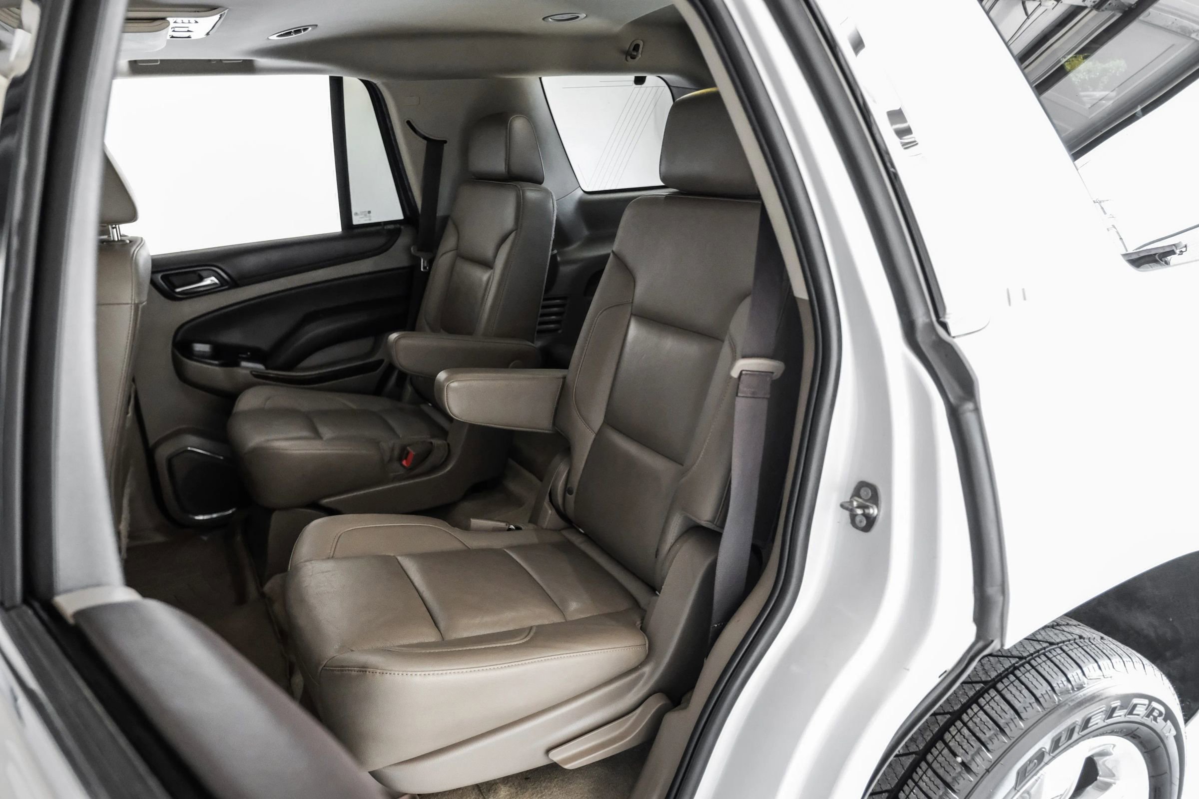 Used 2018 Chevrolet Tahoe LT w/ LT Signature Package RWD image 36