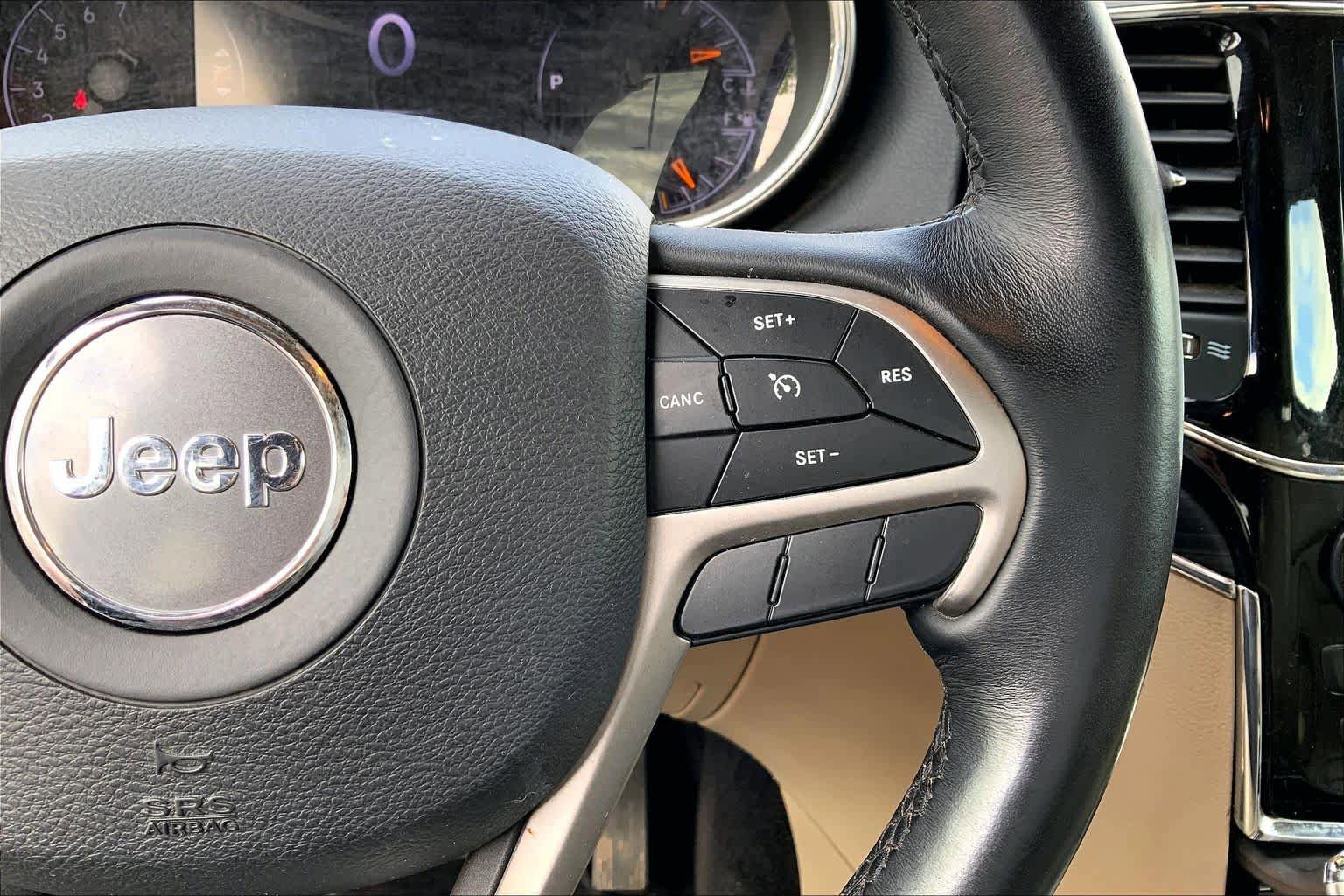 Used 2019 Jeep Grand Cherokee Limited w/ Trailer Tow Group IV AWD/4WD image 25