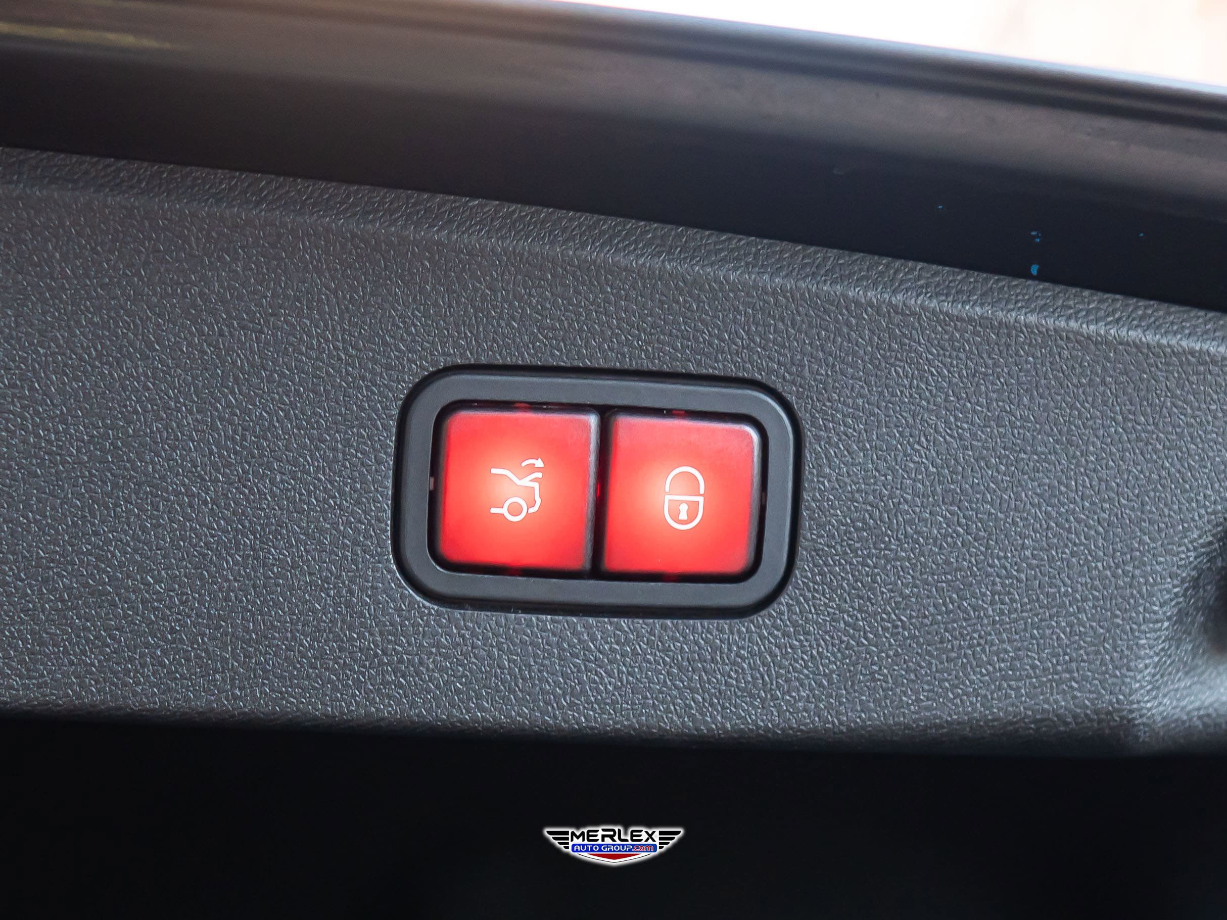 Used 2014 Mercedes-Benz E 350 4MATIC Sedan image 50