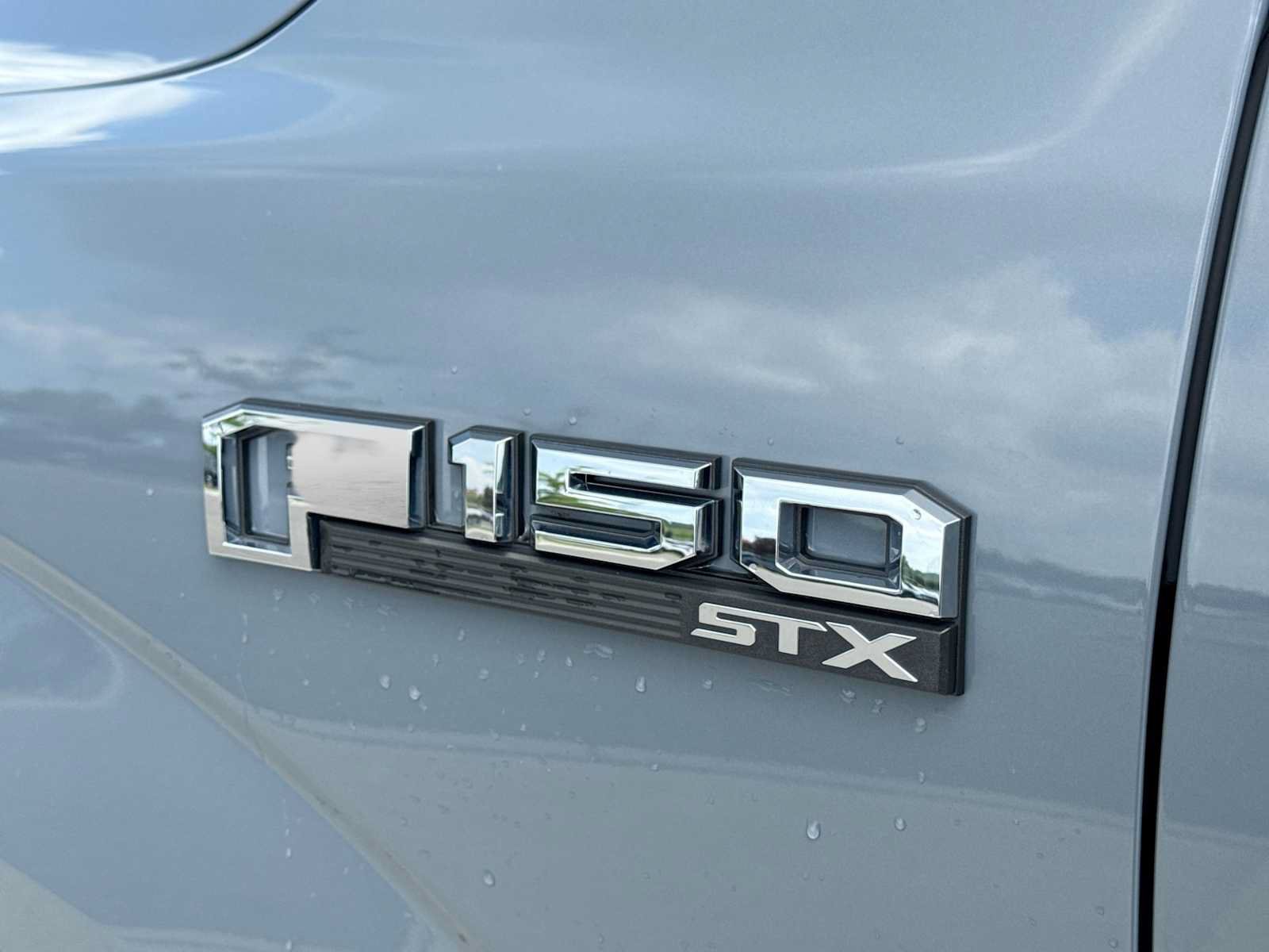 Used 2019 Ford F150 XL w/ Equipment Group 101A Mid AWD/4WD image 12