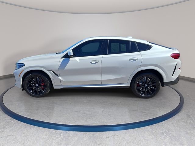 Used 2022 BMW X6 M50i w/ Executive Package image 9