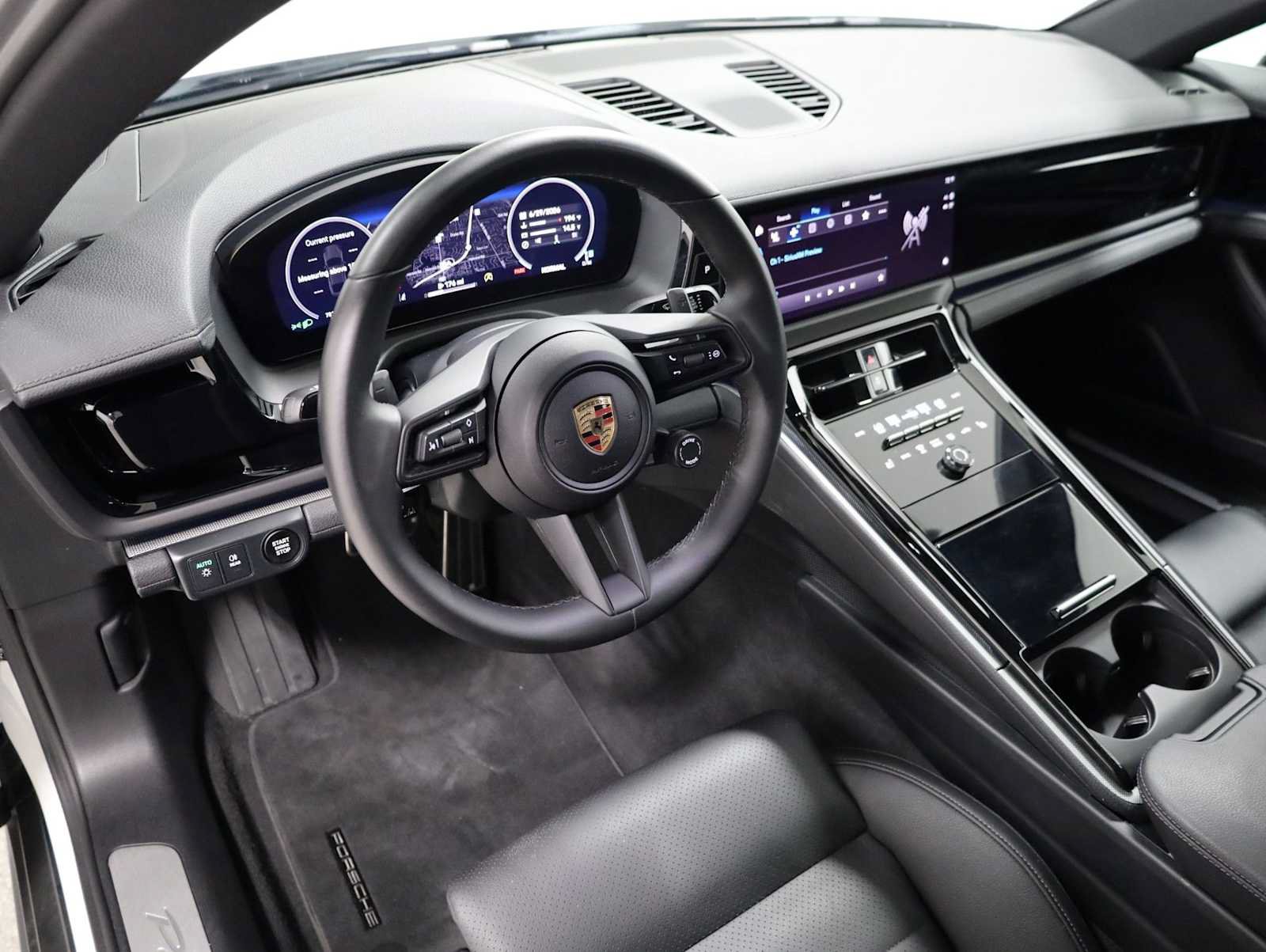 Certified 2024 Porsche Panamera 4 AWD/4WD image 4