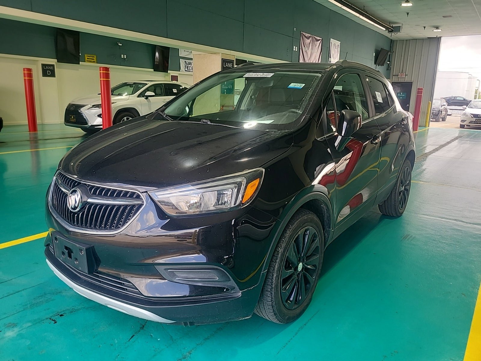 Used 2020 Buick Encore Preferred FWD image 2