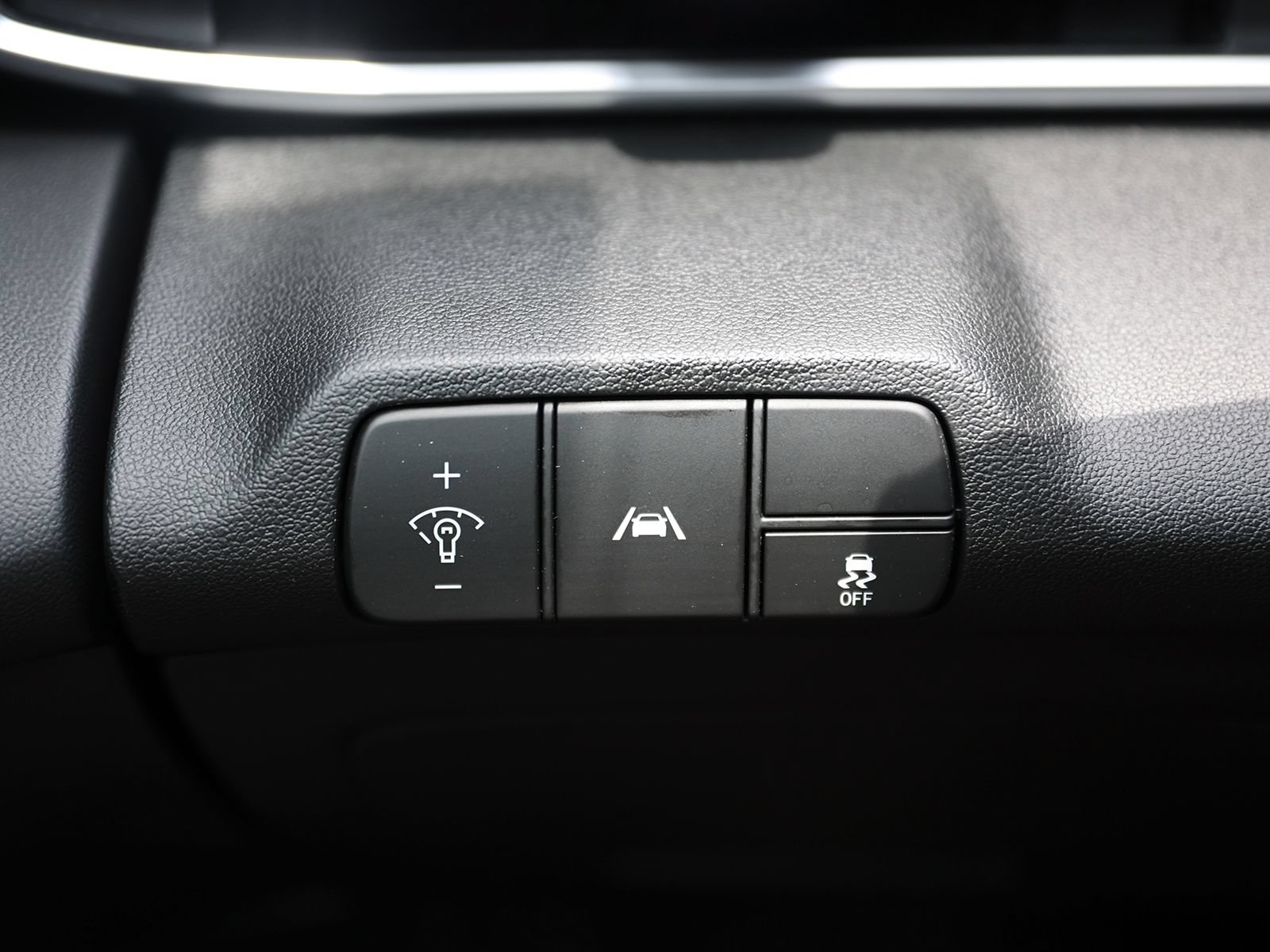 Used 2023 Hyundai Elantra SEL FWD image 28