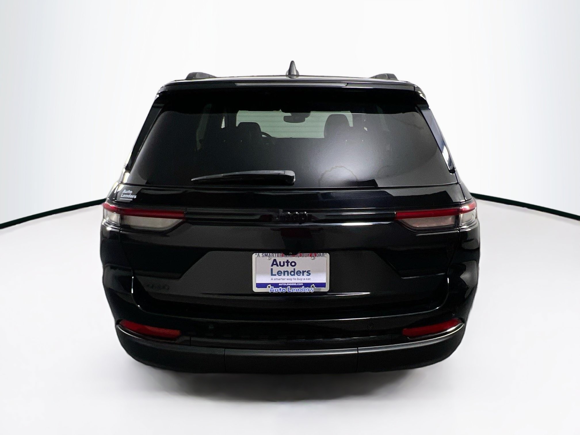 Used 2023 Jeep Grand Cherokee Altitude AWD/4WD image 6