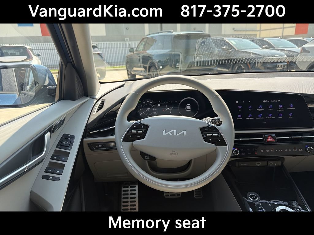 Certified 2024 Kia Niro Wave FWD image 13