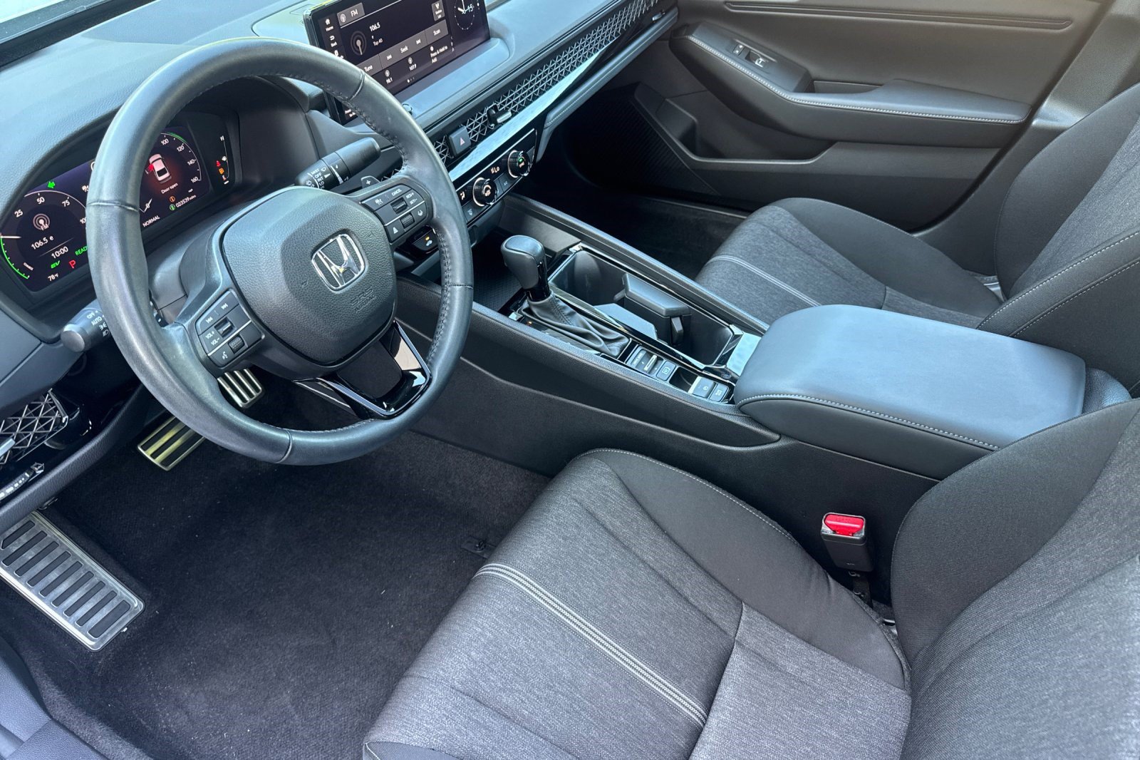 Used 2023 Honda Accord Sport image 4