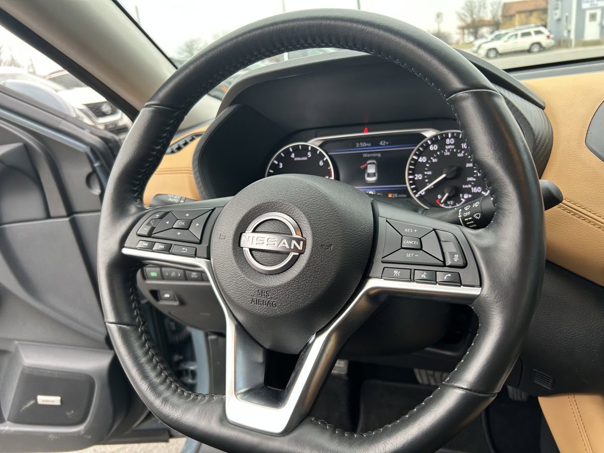 Used 2025 Nissan Sentra SV w/ SV Premium Package image 11