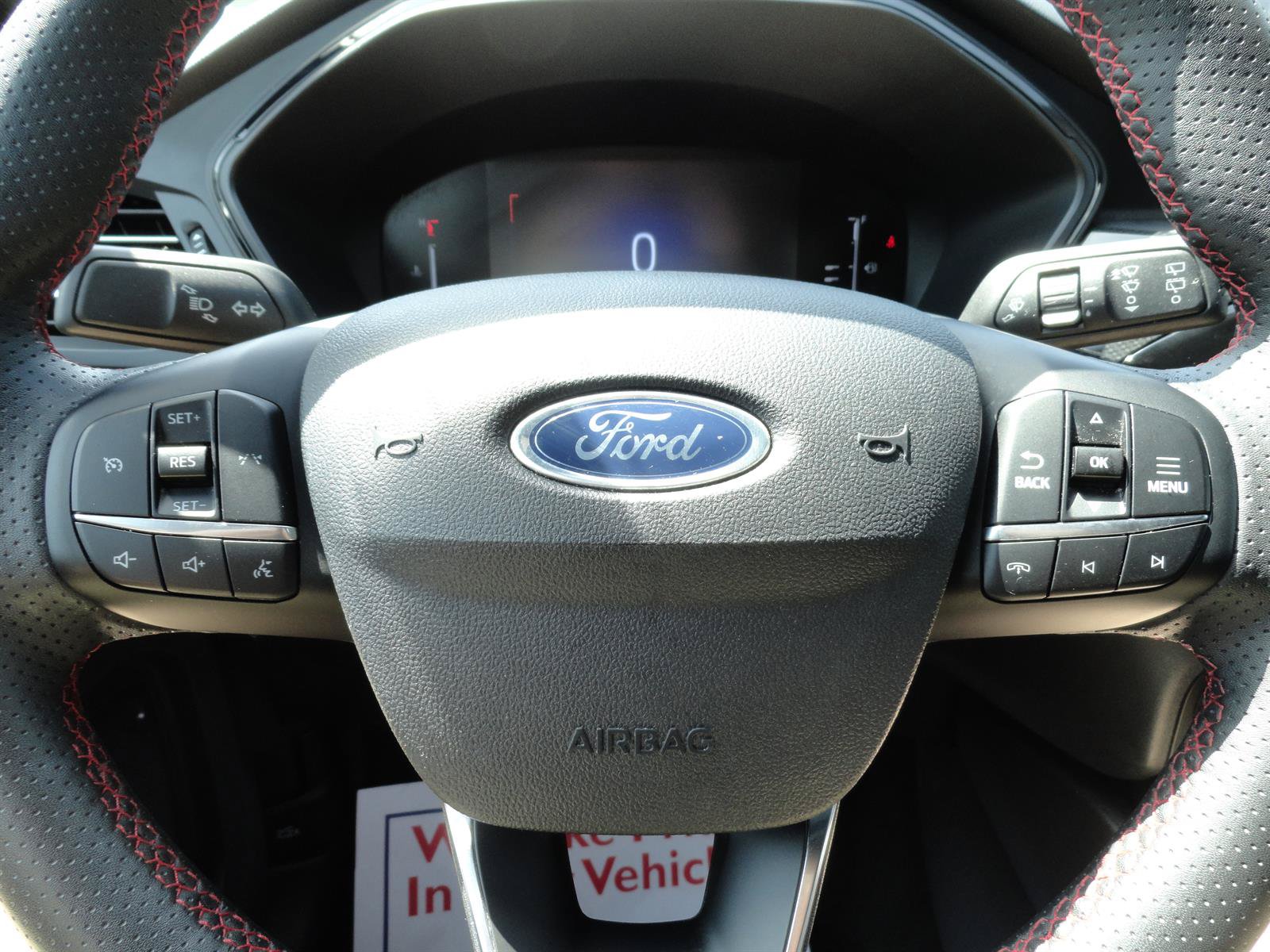 Used 2024 Ford Escape ST-Line AWD/4WD image 11