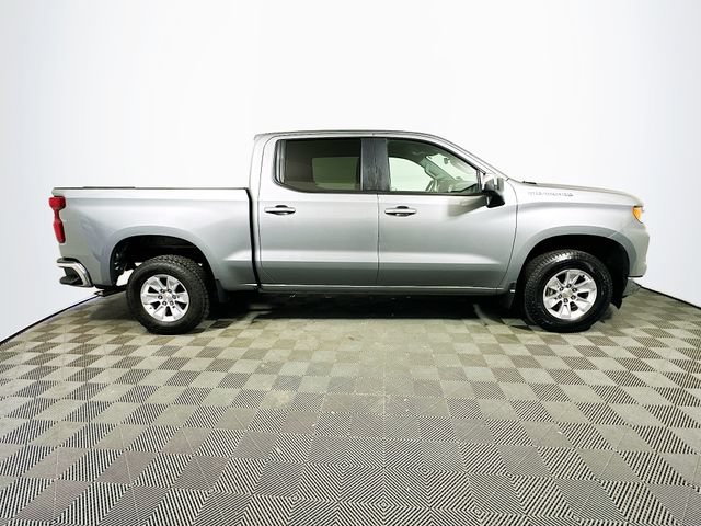 Used 2025 Chevrolet Silverado 1500 LT RWD image 9