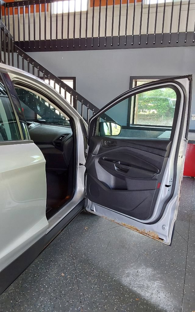 Used 2013 Ford Escape S FWD image 17