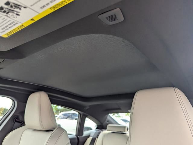 New 2026 BMW 228i w/ Technology Package FWD image 21