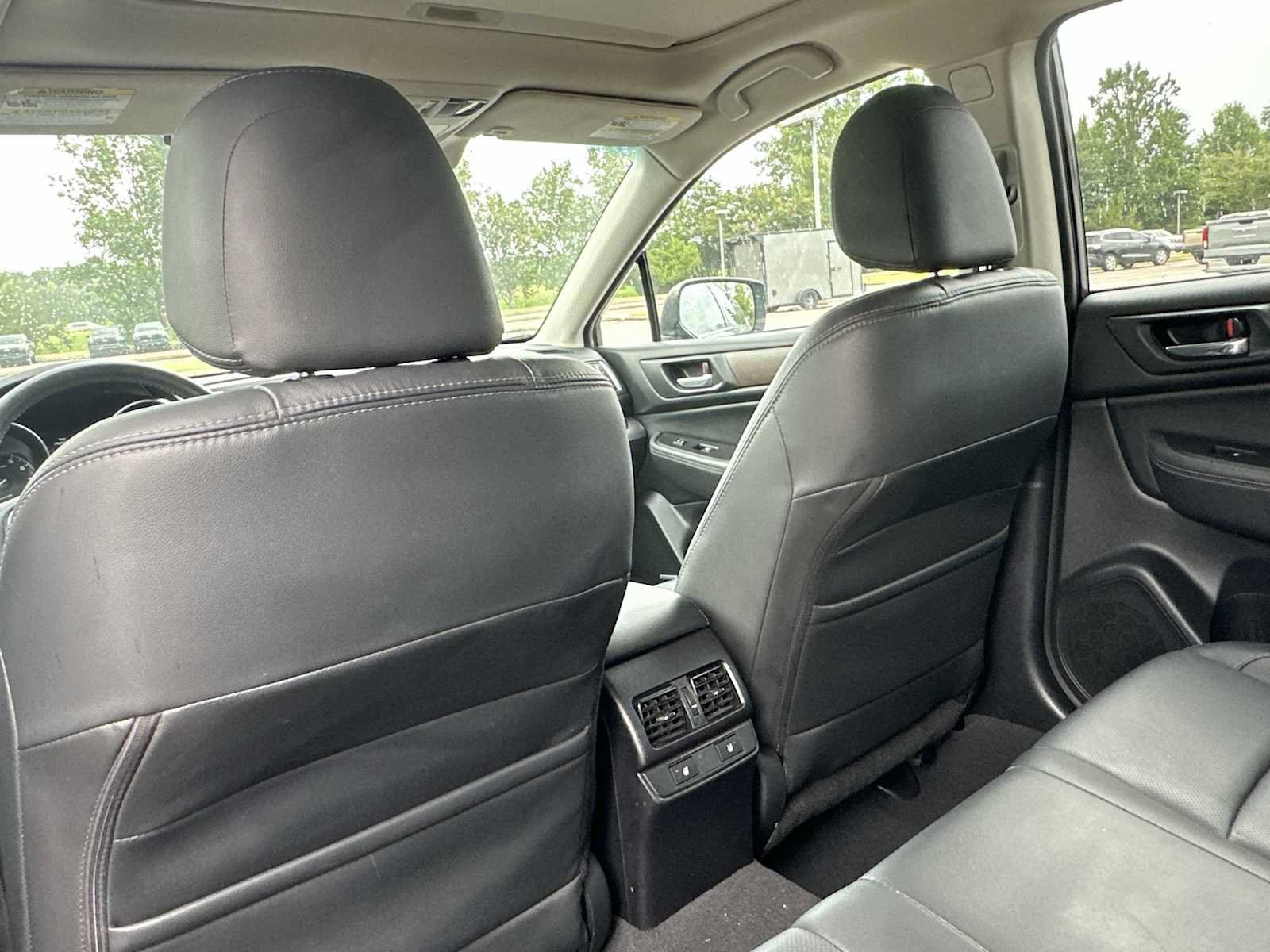 Used 2015 Subaru Outback 3.6R Limited AWD/4WD image 19