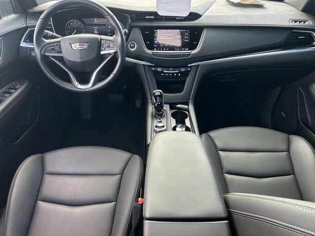 Certified 2025 Cadillac XT6 Luxury image 17