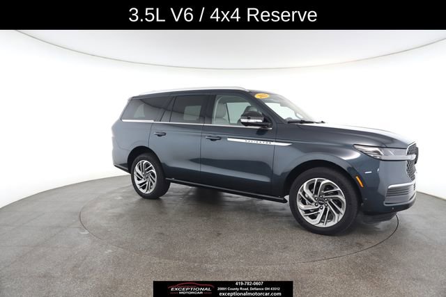 Used 2025 Lincoln Navigator Reserve image 25