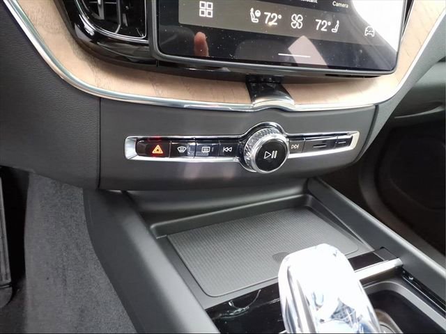 New 2026 Volvo XC60 B5 Plus w/ Protection Package Premier image 19