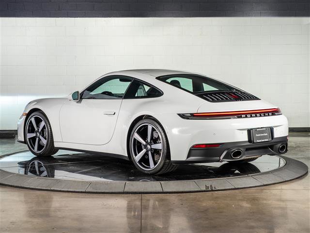Used 2025 Porsche 911 Carrera image 3
