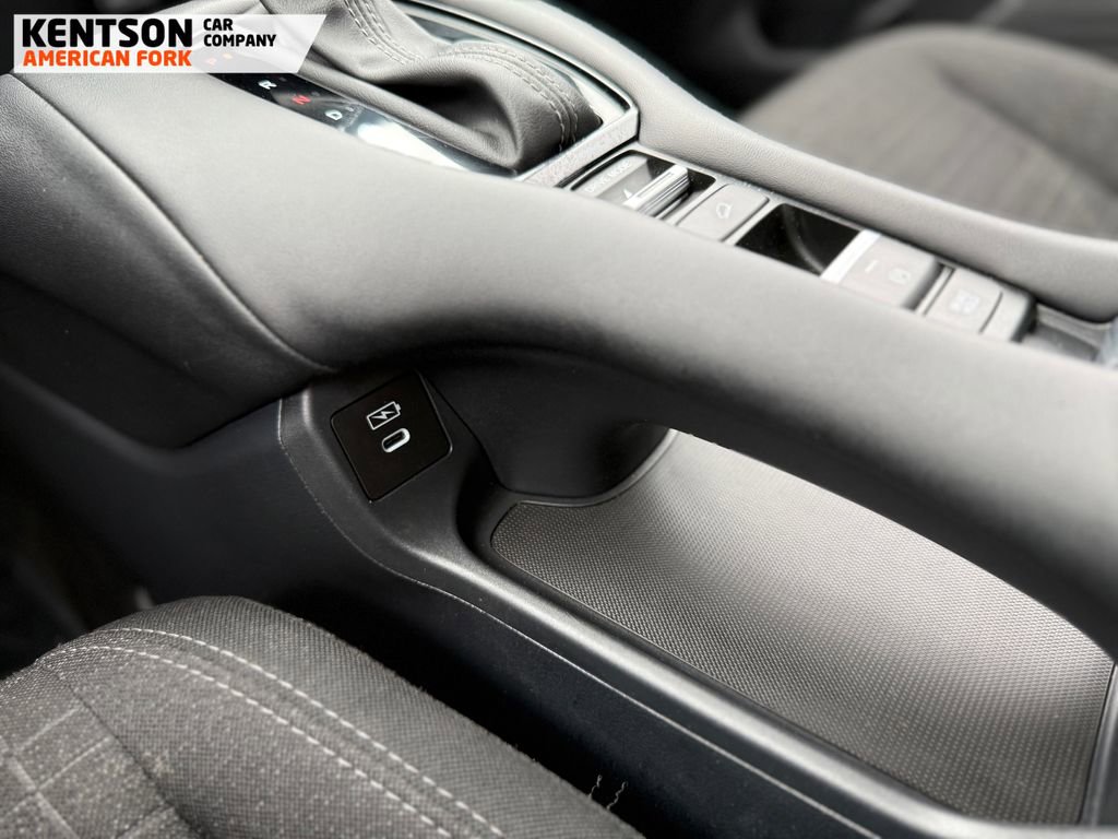 Used 2025 Honda HR-V LX image 27