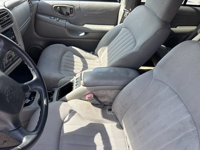 Used 2004 Chevrolet Blazer LS w/ Preferred Equipment Group AWD/4WD image 11