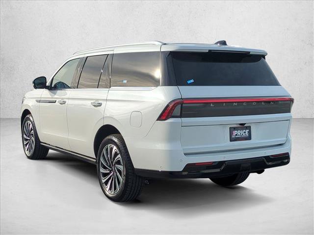 Used 2025 Lincoln Navigator Black Label image 8