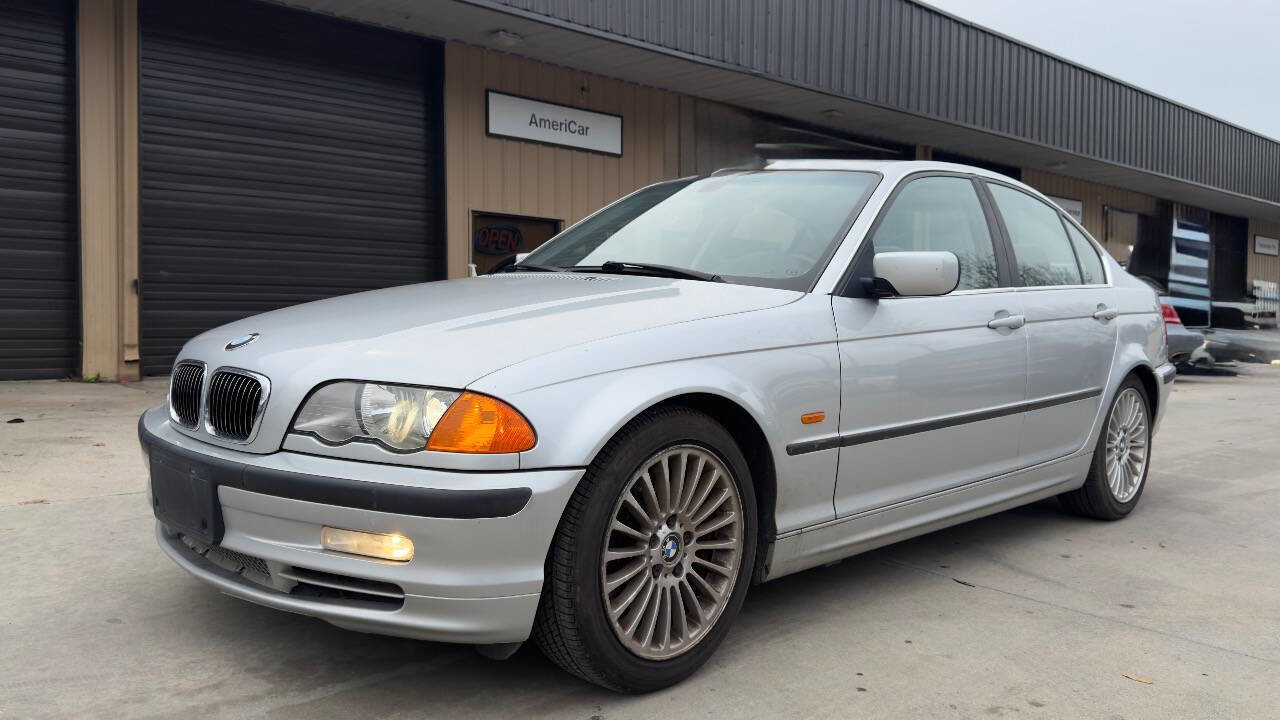 Used 2001 BMW 330i Sedan image 4