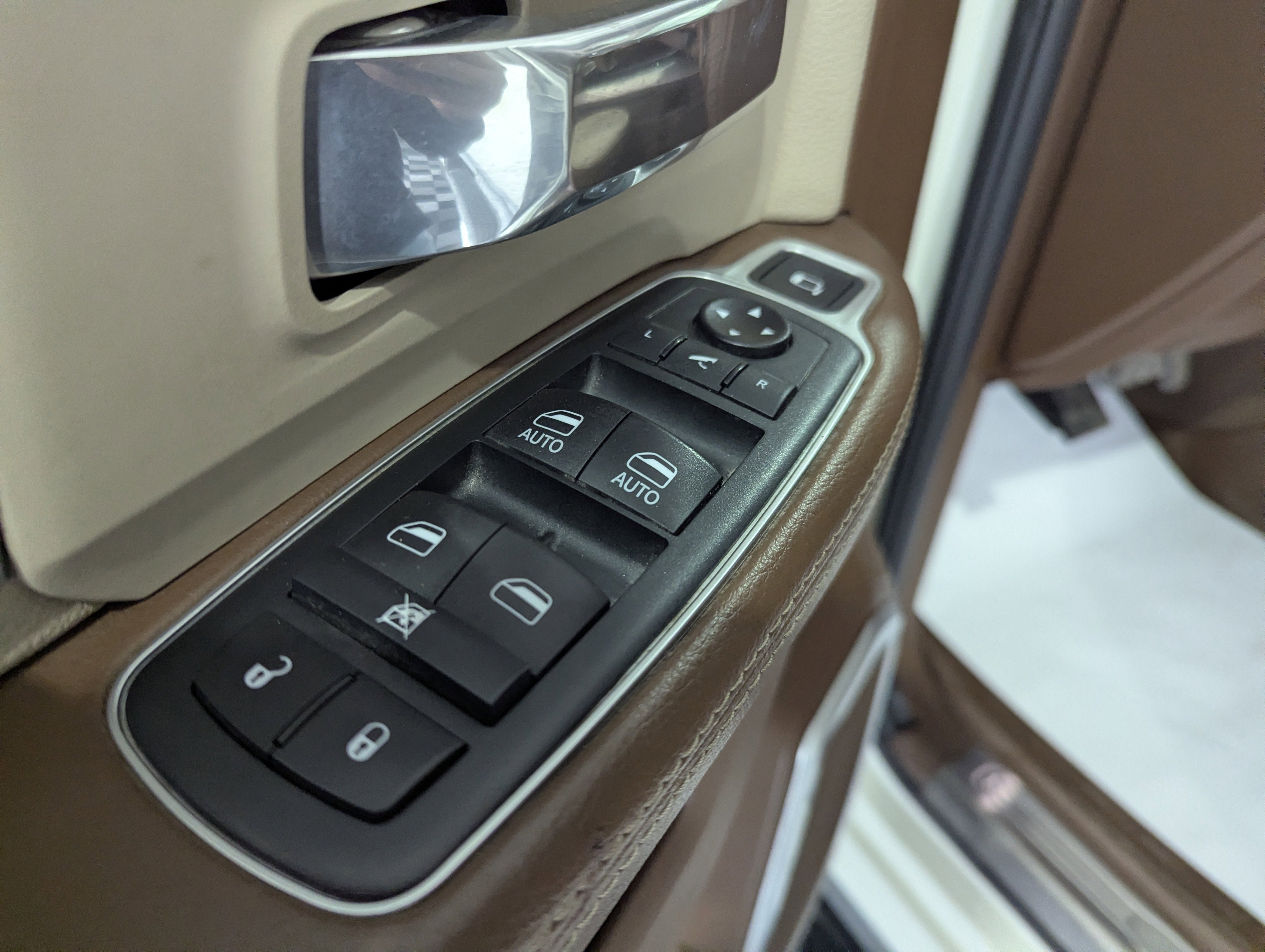 Used 2020 RAM 3500 Laramie AWD/4WD image 21